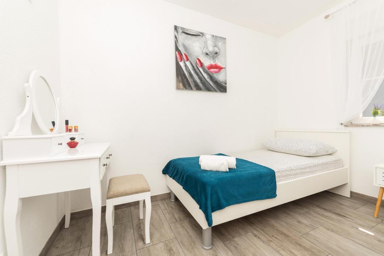 Ferienwohnung Makarska Dalija Exterior foto